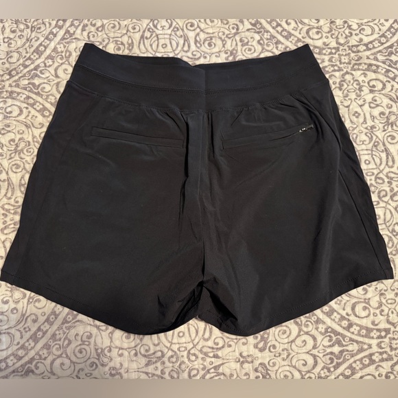 Athleta Brooklyn Shorts with 3.5 inch inseam - Picture 2 of 5